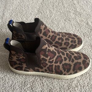 Rothy’s animal print slip-on ankle shoes/booties size 9.5